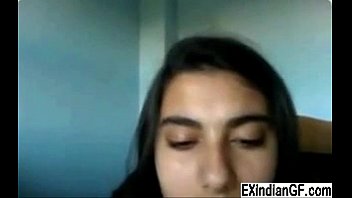 Indian teen slut masturbates on cam